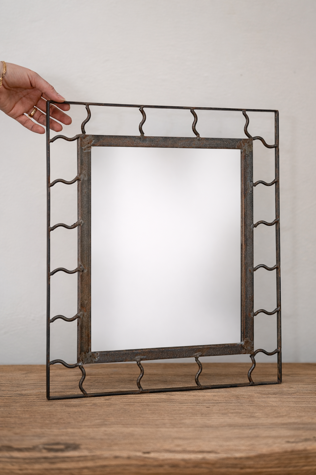 Italian Gilt Ribbon Mirror