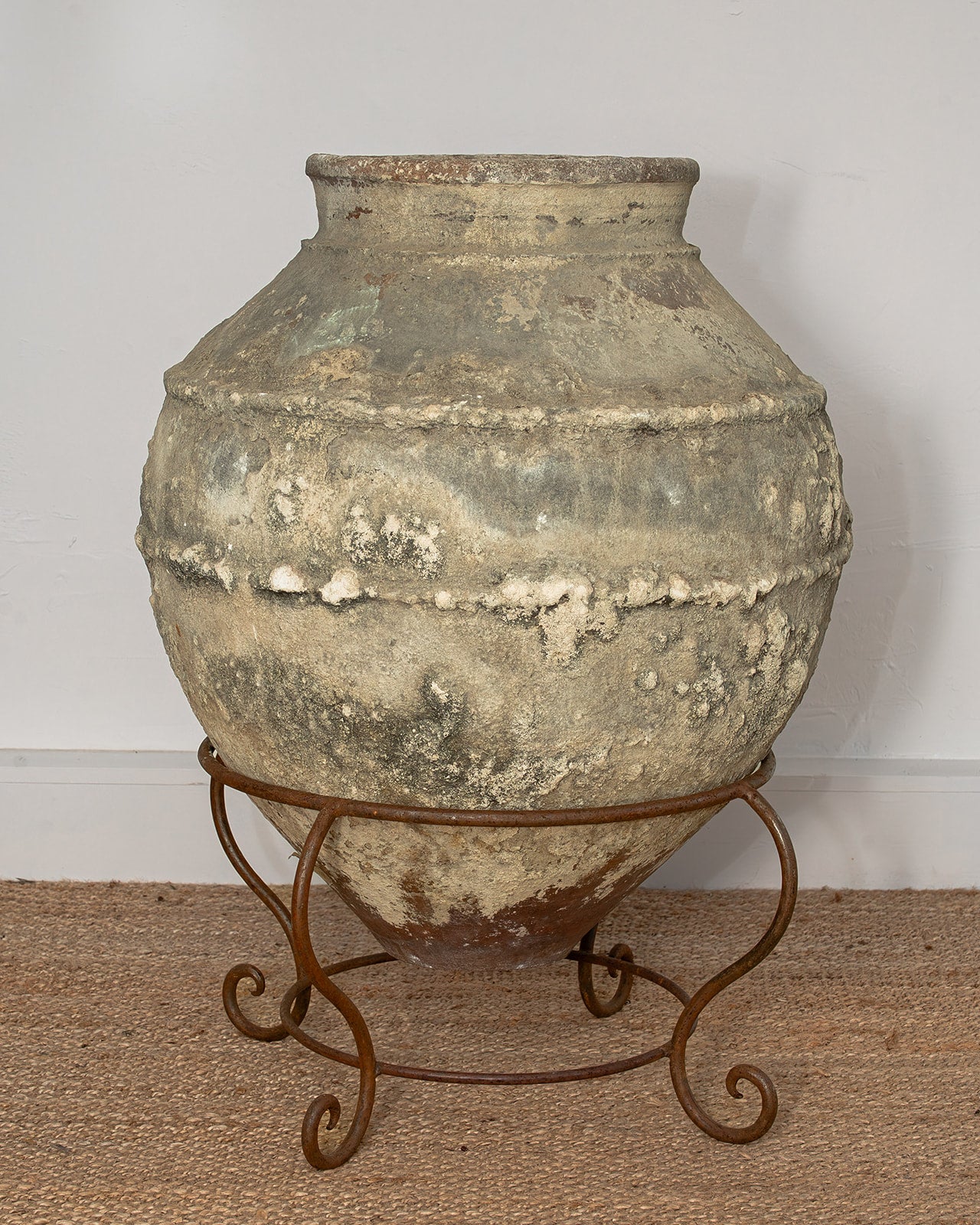 Large Vintage Indonesian Pot