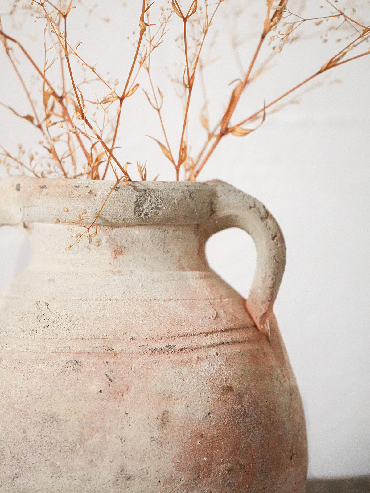 Tunisian White Vessel