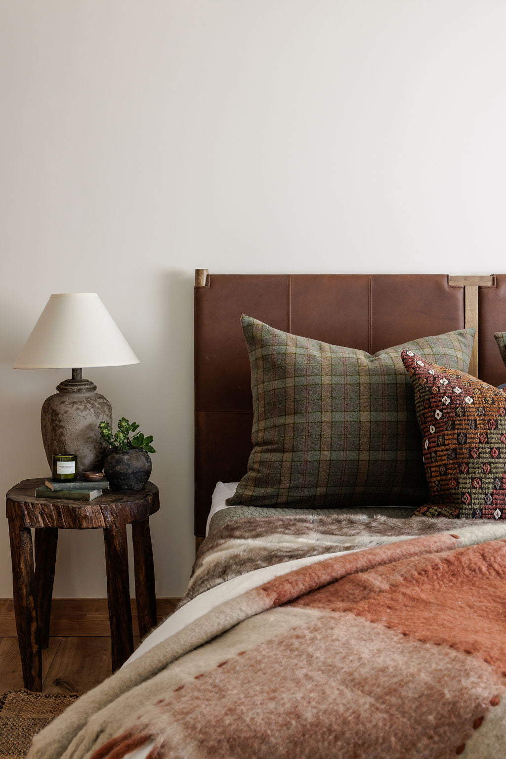 Naga Wood Round Side Table