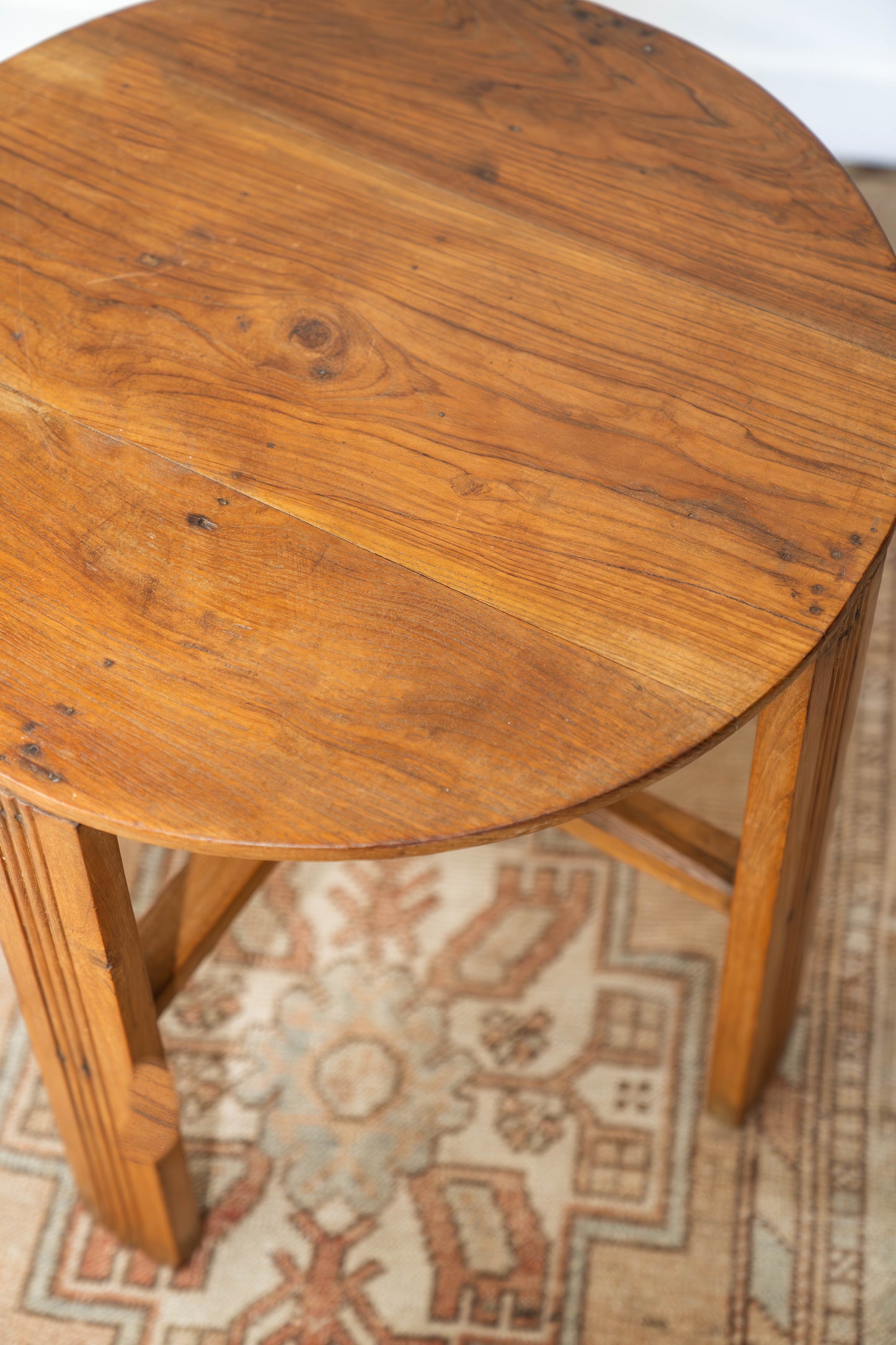 Round Side Table
