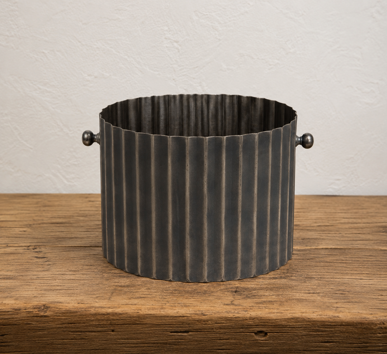 Steel beverage tub