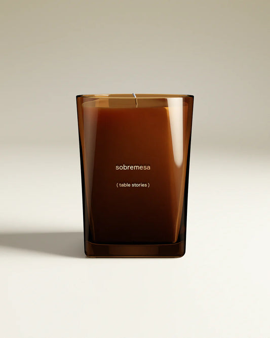 sobremesa (table stories) candle